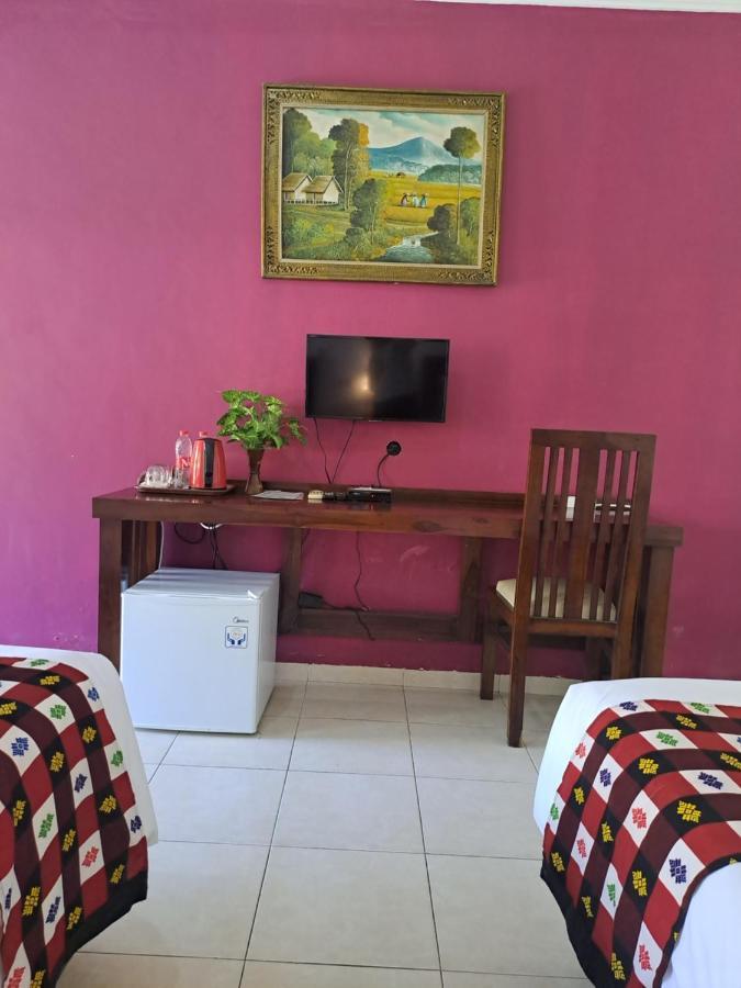 Lovina Beach Hotel Extérieur photo